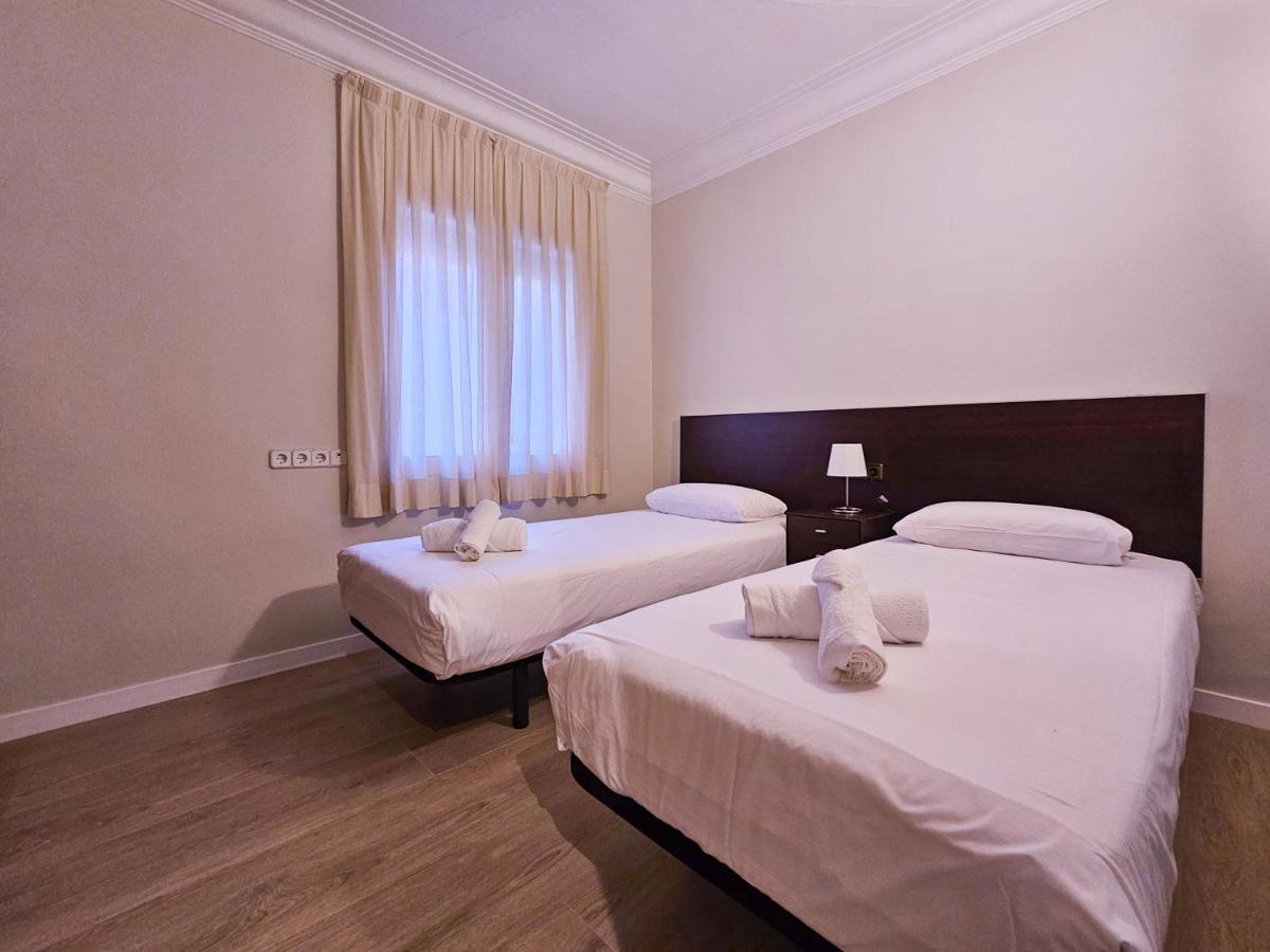 Classbedroom Park Gueell Apartment Barcelona Exterior foto