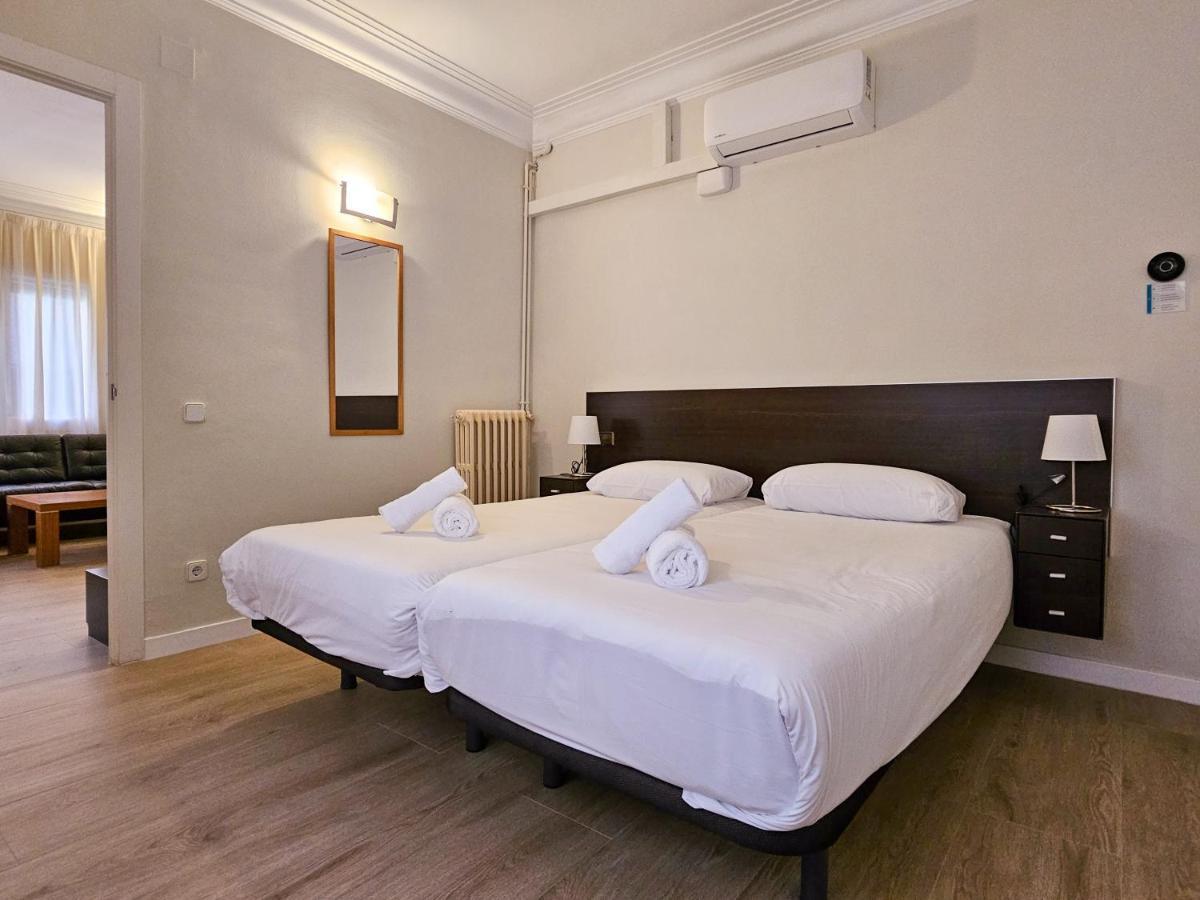 Classbedroom Park Gueell Apartment Barcelona Exterior foto